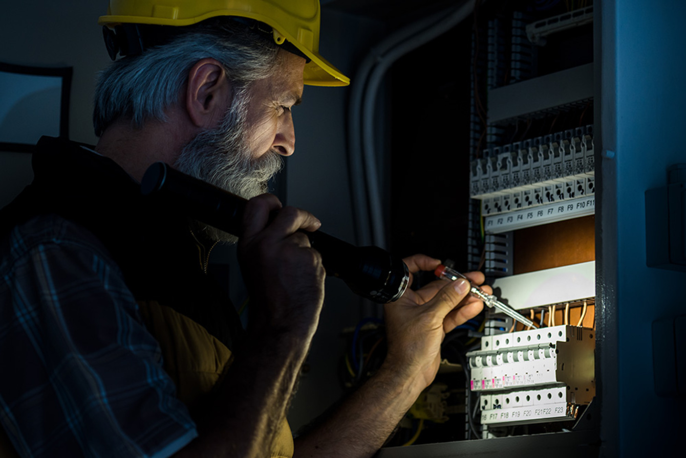 Über­spannungs­schutz bei Ilir Bekiri & Arlind Bekiri Bekiri Elektrotechnik GbR in Bayerisch Gmain